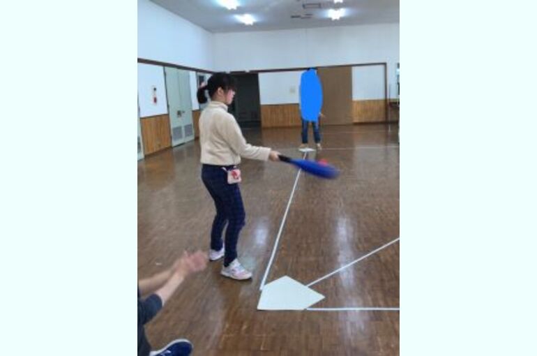 20190205_190205_0005-221x300